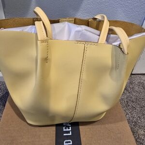 Portland Leather Goods Large Devan